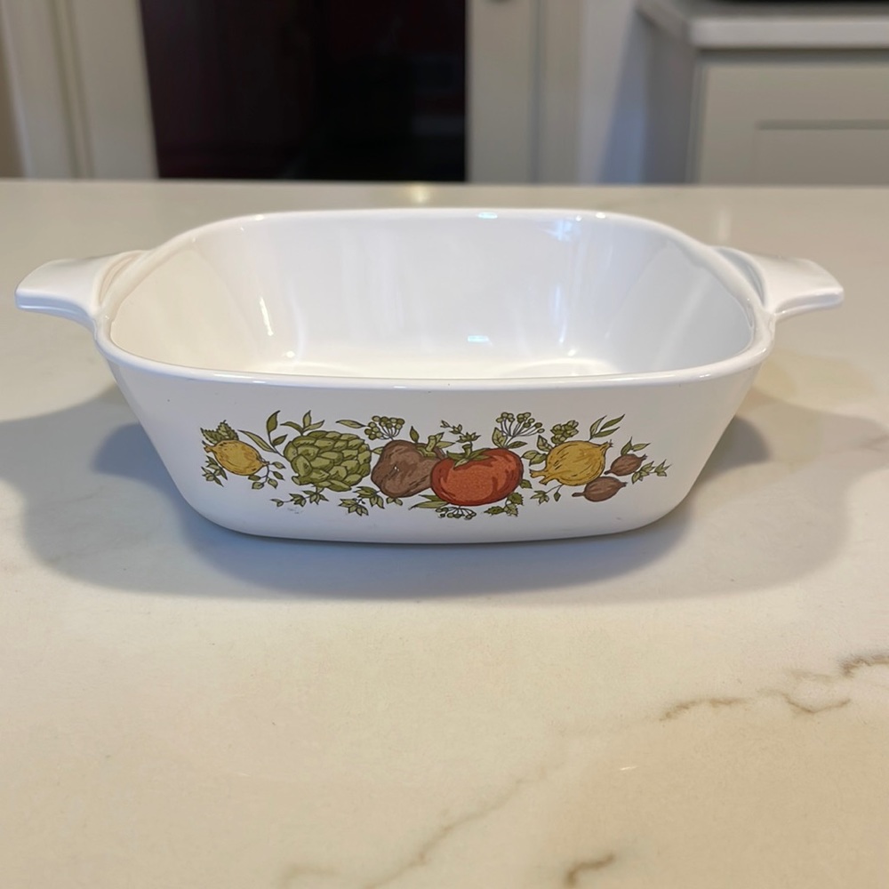 CORNING WARE SPICE OF LIFE PETITE PAN CASSEROLE, 1 3/4 cup. brand new condition.